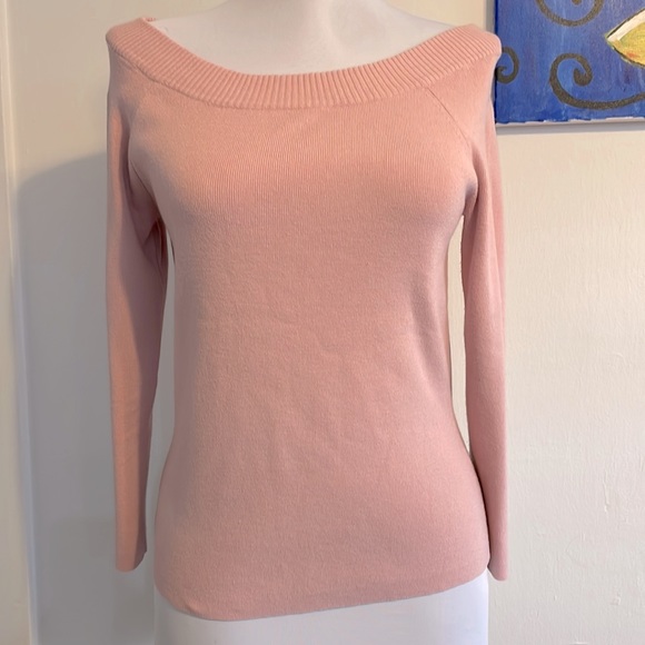 Ann Taylor Loft- boat neck/off the shoulder sweater in  soft pink - Picture 1 of 5